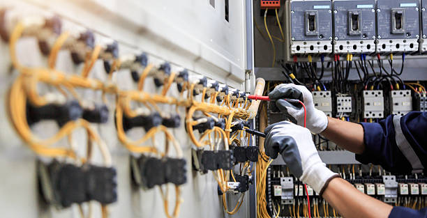 Professional Electrician technician working in Millcreek, UT
